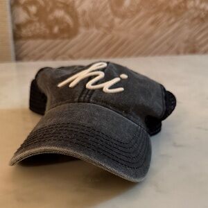 Gray and Black 'Hi' Hawaii Cap